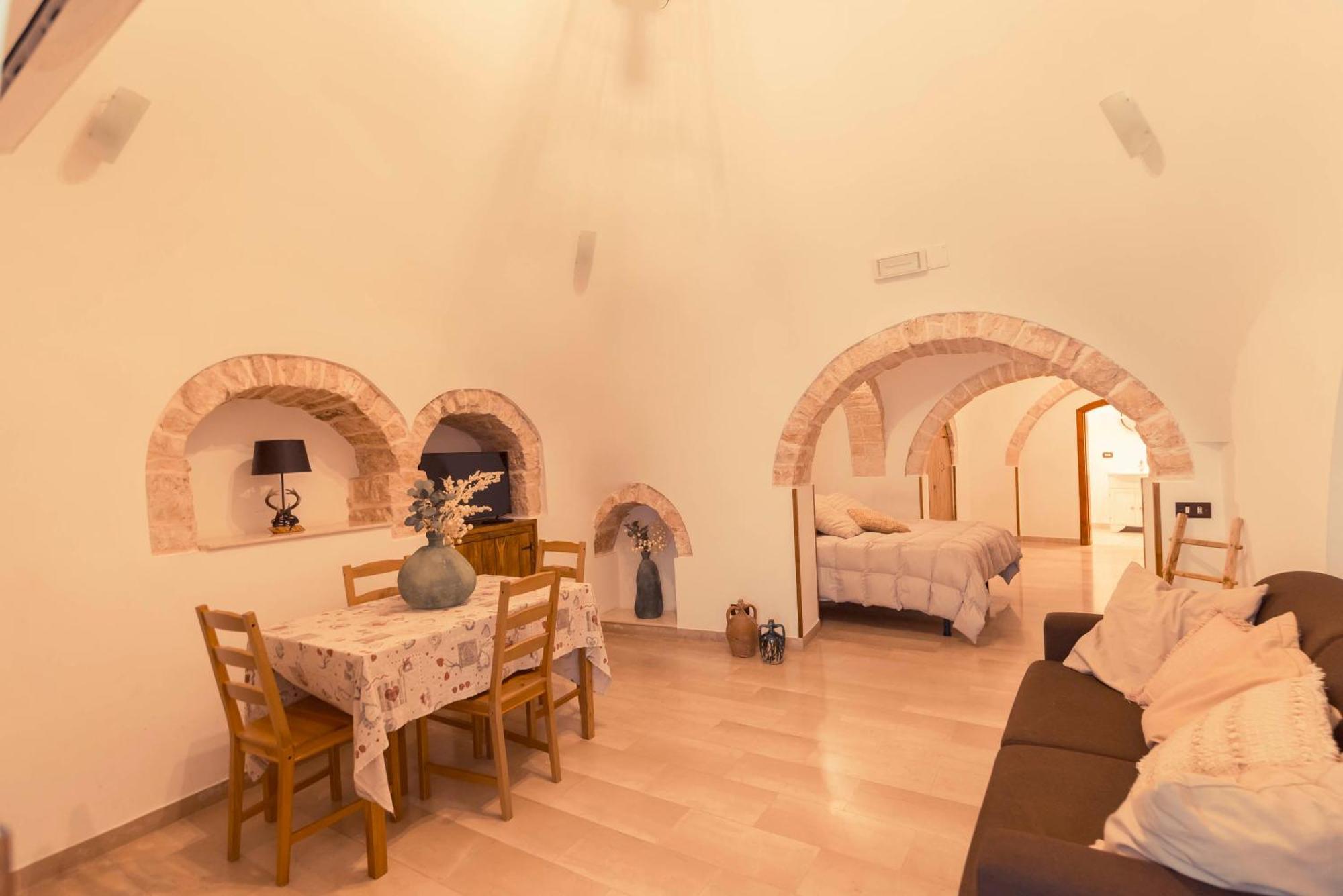 Bed and Breakfast Trulli Antichi Mestieri - Widespread Trulli In The Historic Center Альберобелло Экстерьер фото